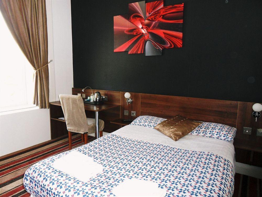 Cherry Blossom Guest House Whitby Bagian luar foto