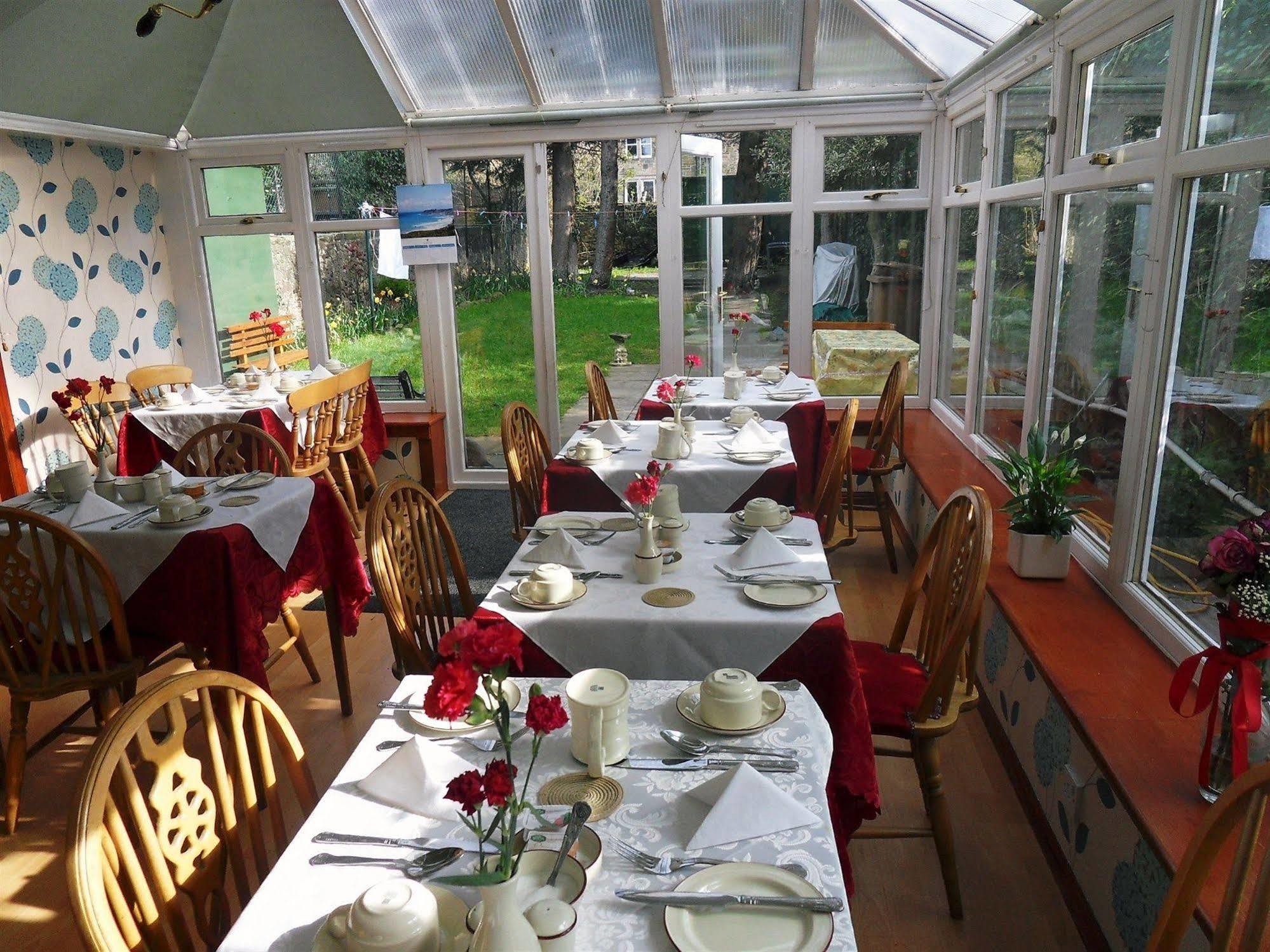Cherry Blossom Guest House Whitby Bagian luar foto